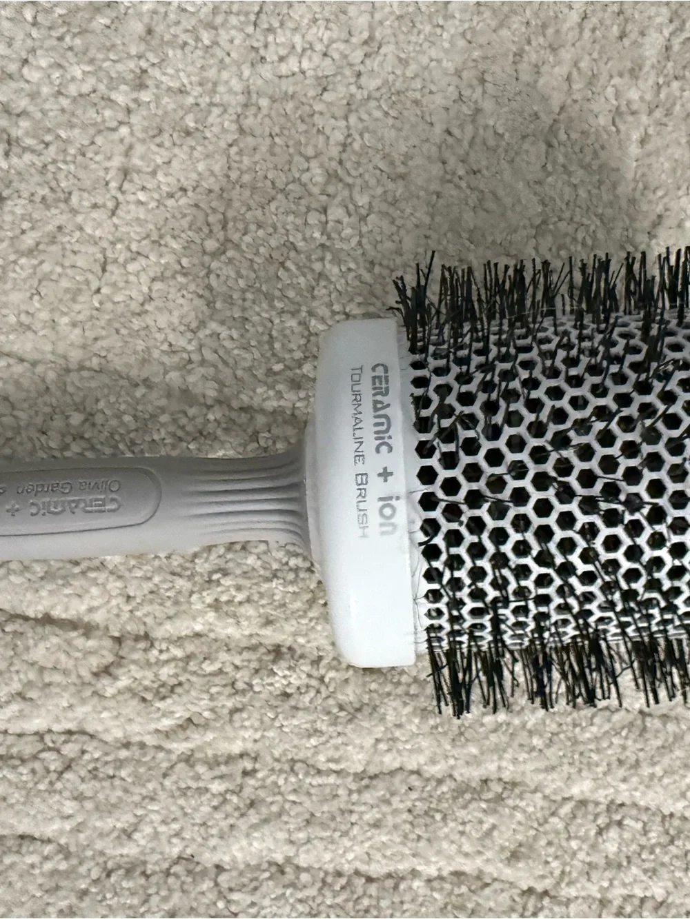 White and Black Ceramic Round Brush - Volumizing Styler